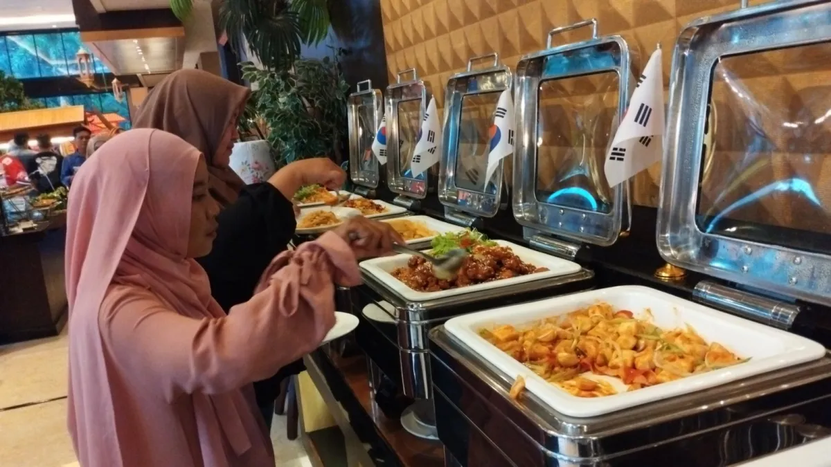 Iftar Delights 2026: Menikmati Kuliner Internasional di Hotel Aria Centra Surabaya