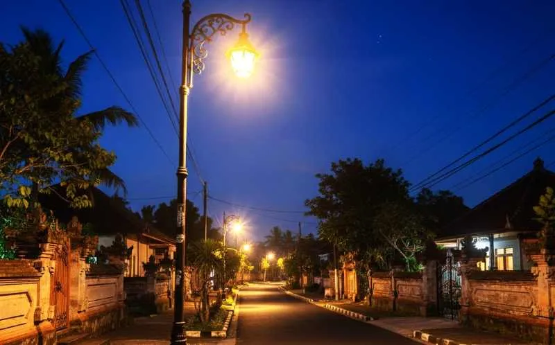 DPRD Karangasem Dorong Transisi ke Lampu LED untuk Efisiensi Anggaran
