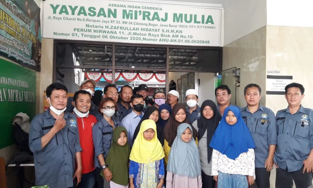 Peringatan HPN Ke-76, Pokja Wartawan Kabupaten Bogor Santuni Anak Yatim di Yayasan Mi’raj Mulia
