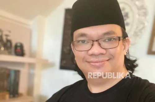 Gus Dur: Kiai, Budayawan, dan Politisi dalam Pandangan Gus Nadir