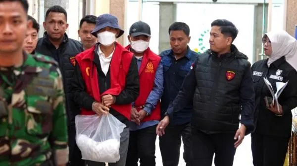 Kejati Sumsel Tahan Dua Mantan Direksi PT Semen Baturaja Terkait Kasus Korupsi
