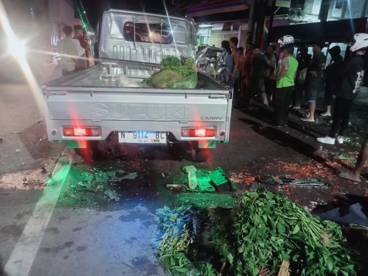 Kecelakaan di Gempol, Sopir Pick Up Sayur Tewas Tabrakan dengan Truk