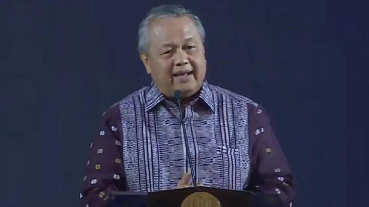 Menguras Tabungan untuk Kebutuhan Ramadan dan Lebaran