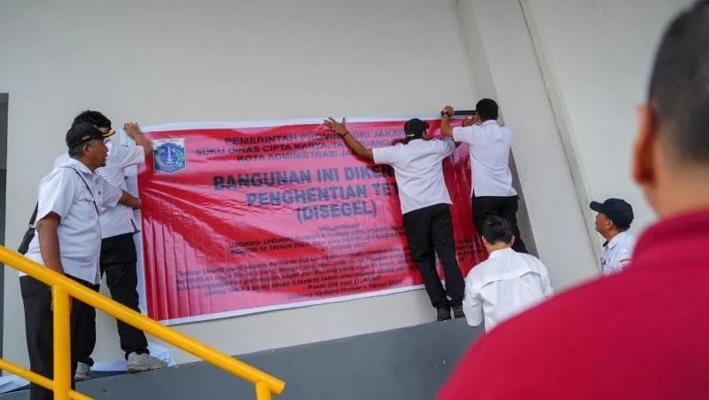 Penyegelan Dua Lapangan Padel di Jakarta Utara: Kepatuhan Terhadap Persetujuan Bangunan Gedung (PBG) Menjadi Sorotan