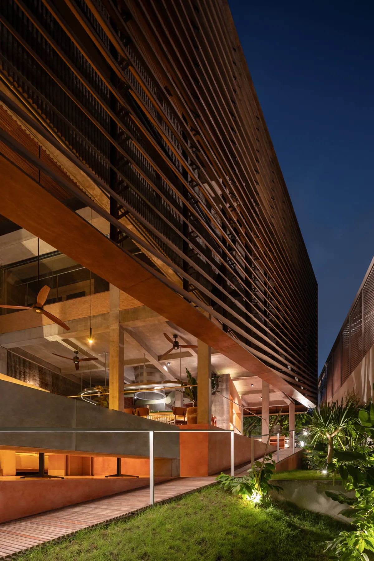 Restoran Set N Rise Bali Hadir dengan Desain Arsitektur Modern