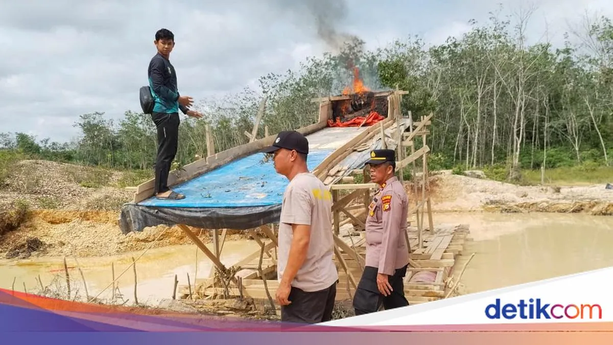 Polisi Musnahkan 5 Rakit PETI di Kuansing untuk Lindungi Lingkungan