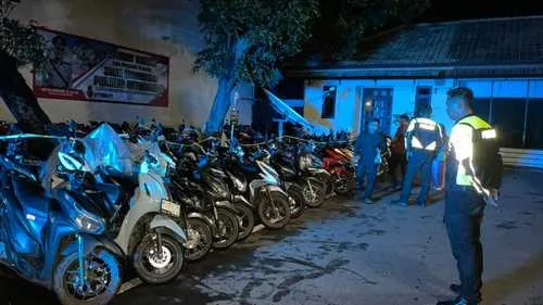Polres Situbondo Tertibkan Aksi Balap Liar dengan Amankan Puluhan Motor
