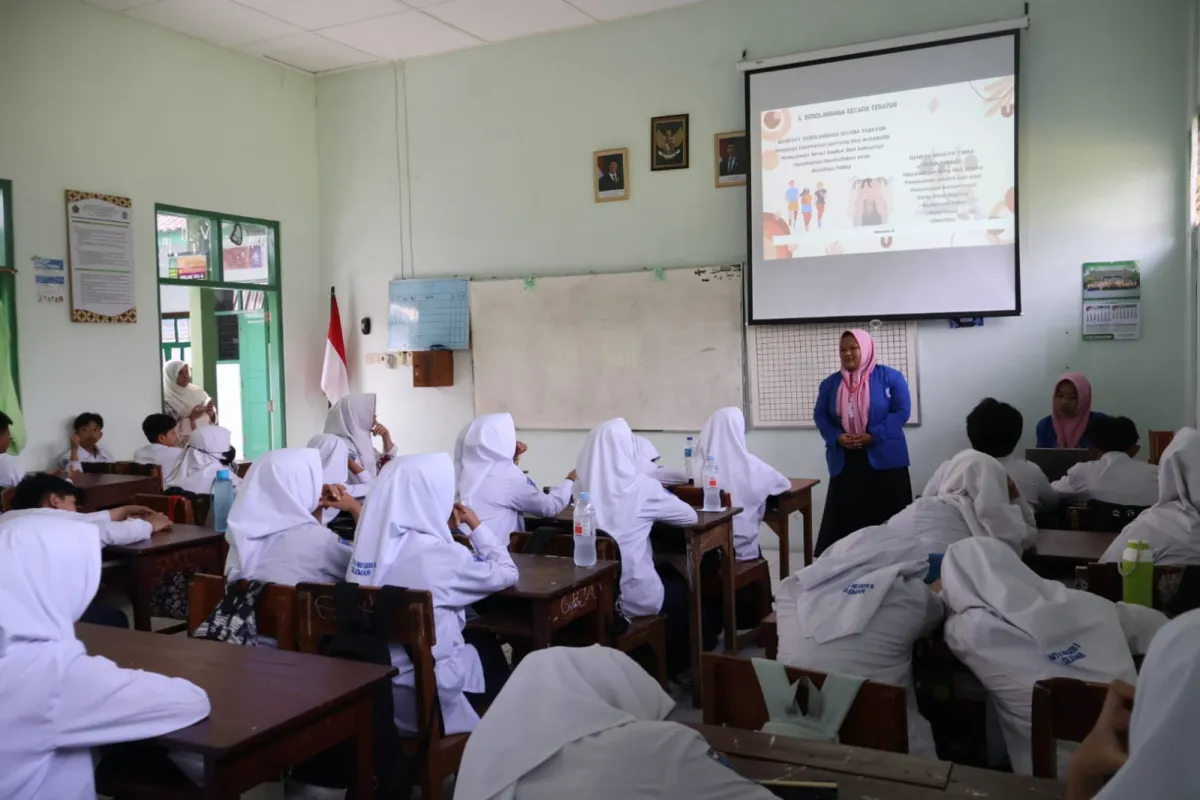 Sosialisasi Kesehatan SMK Amanah Husada di MTsN 8 Sleman Tingkatkan Kesadaran Pola Hidup Sehat