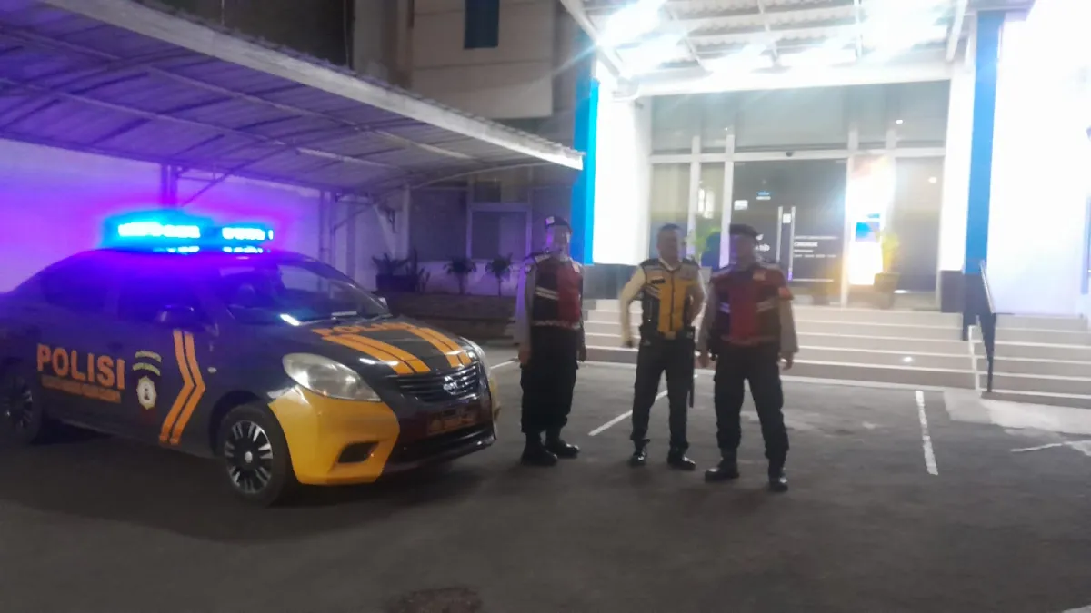 Polsek Cileunyi Tingkatkan Patroli Malam Cegah Kejahatan di Objek Vital