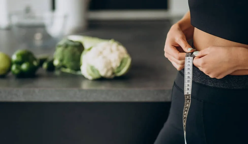 Strategi Sehat Turunkan Berat Badan Saat Ramadan