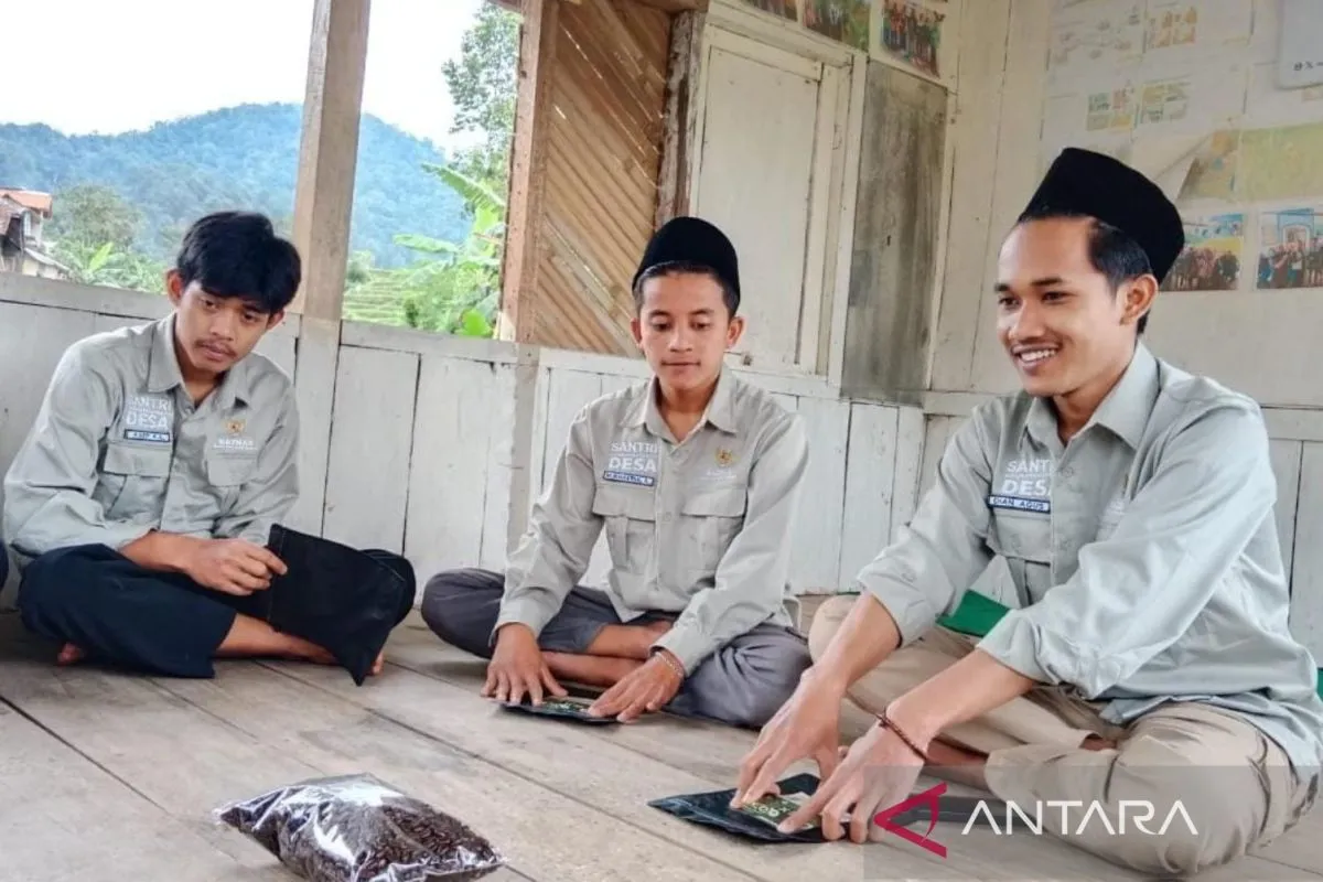 Baznas Luncurkan Program Santri Memberdayakan Desa di 26 Lokasi Selama Ramadhan