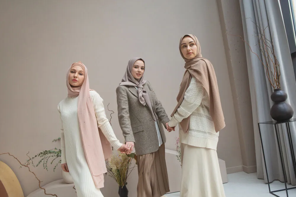Tren Gamis Bini Orang Viral: Antara Hiburan dan Kontroversi di Media Sosial