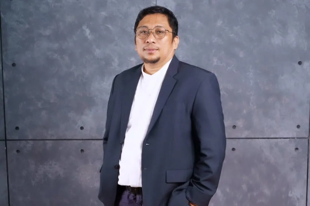 Feri Amsari: Aktivis Hukum dan Dosen yang Berpengaruh di Dunia Demokrasi Indonesia
