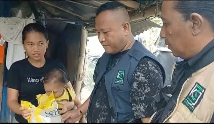 Komunitas Sedekah Jumat Kunjungi Abel, Ibu Muda yang Viral di Medan Deli