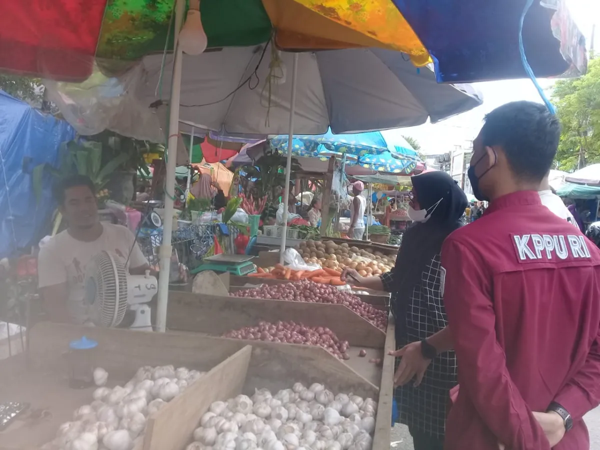 Cabe Rawit Tetap Termahal di Pasar Klandasan dengan Harga Rp83 Ribu per Kg