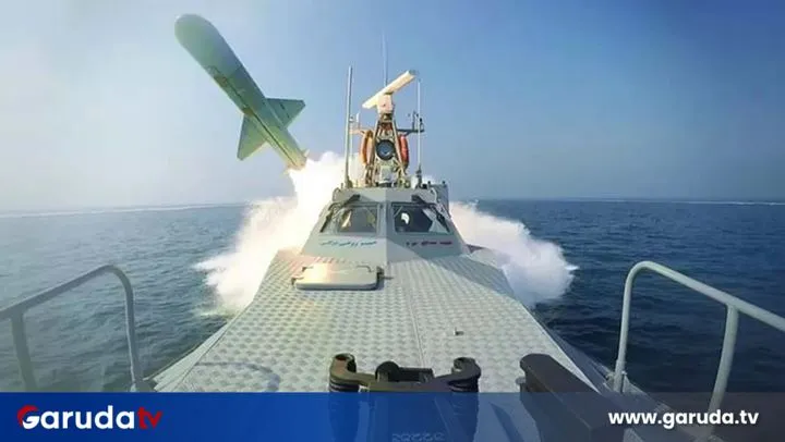 Latihan Militer Bersama Iran, Rusia, dan China di Selat Hormuz