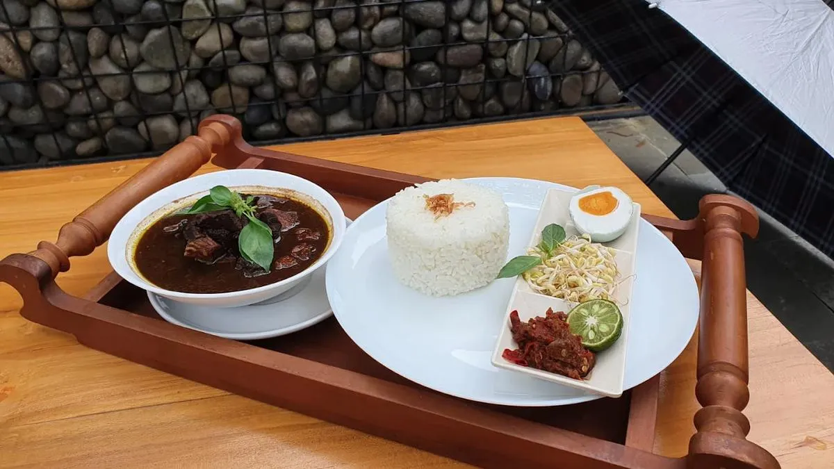 12 Tempat Buka Puasa Favorit di Solo 2026