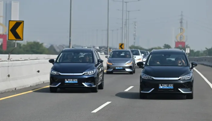 BYD M6: MPV Listrik dengan Kabin Luas dan Fitur Modern