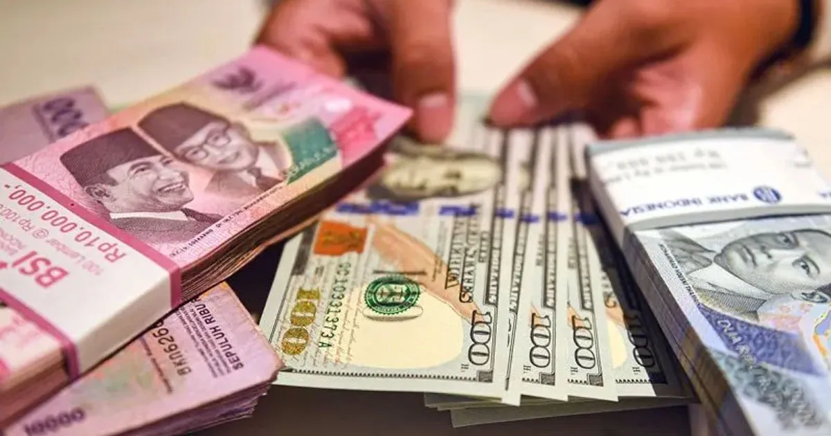 Rupiah Melemah ke Rp16.903 per Dolar AS di Awal Perdagangan