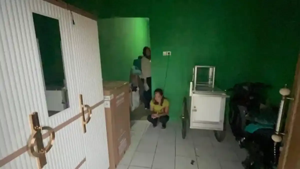 Dukungan Mengalir untuk Penjual Es Kue yang Difitnah, Ruang Tamu Penuh Bantuan