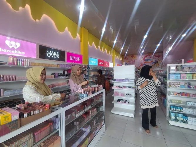 Anisa Kosmetik: Pusat Kecantikan Terlengkap Resmi Dibuka di Nabire