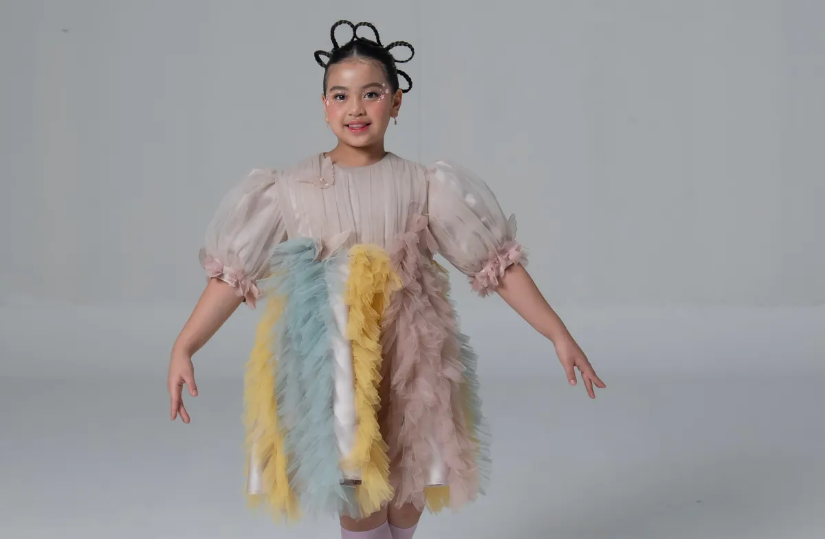 Abella Memperkenalkan Diri Lewat Lagu Debut 'Tick Tock' untuk Anak