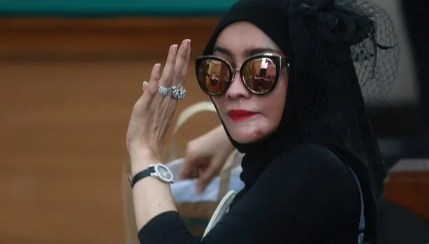 Dugaan Penipuan Produk Kecantikan oleh Richard Lee: Apa yang Ditemukan Doktif?
