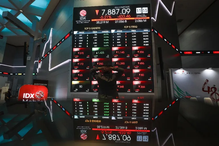 Indeks Bisnis-27 Menguat di Tengah Loyo IHSG, Saham Bank Terus Melaju