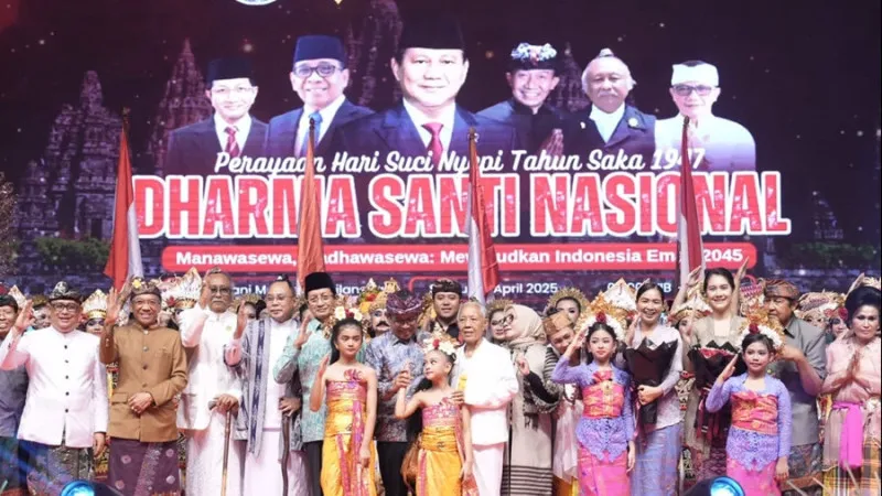 Menag Ajak Umat Hindu Perkuat Hubungan Sosial dan Lingkungan di Dharmasanti Nasional 2025