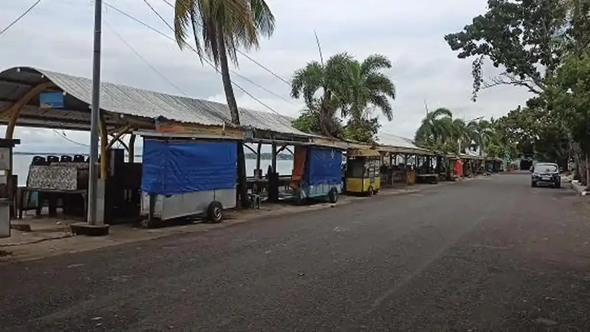 Warung Makan di Parepare Tutup Siang Hari untuk Hormati Ramadan