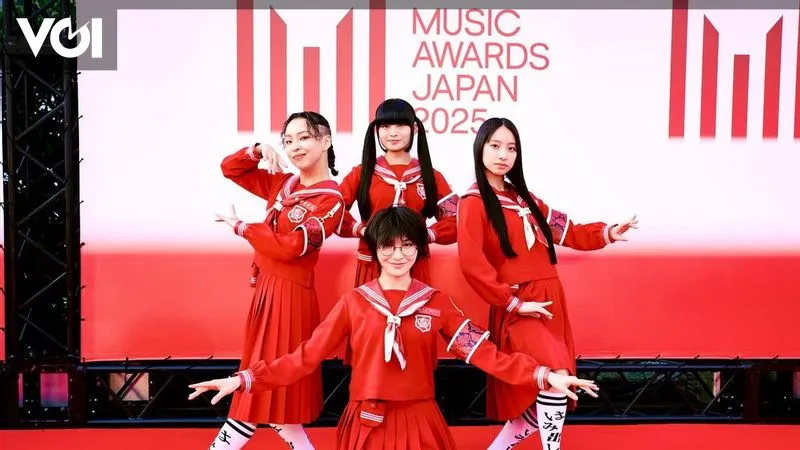 Atarashii Gakko! dan ASOBISYSTEM Raih Penghargaan Gemilang di Music Awards Japan 2025