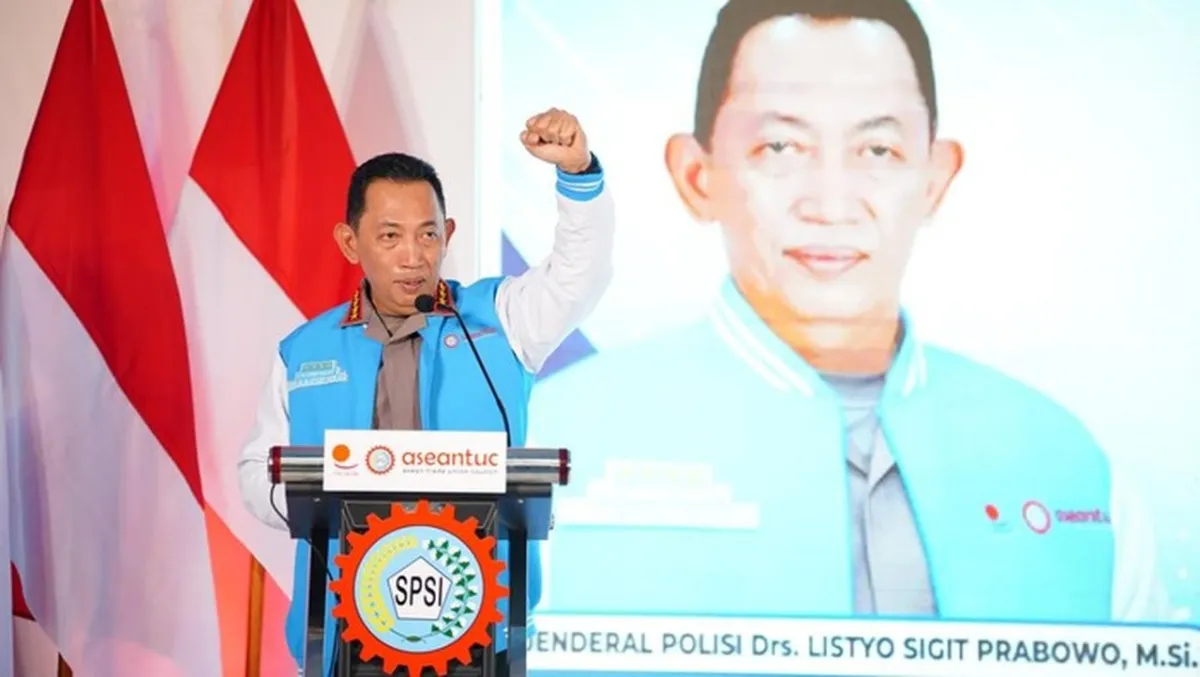 Kapolri Komitmen Dukung Perjuangan Buruh dan Ciptakan Lapangan Kerja