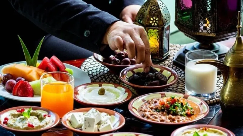 Panduan Puasa Sehat: Tips Sahur dan Berbuka yang Seimbang