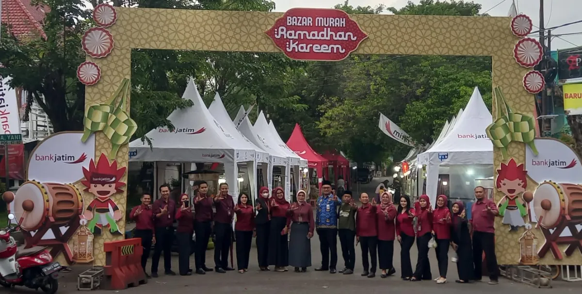 Bank Jatim Kraksaan Gelar Bazar Murah Sembako Selama Ramadhan
