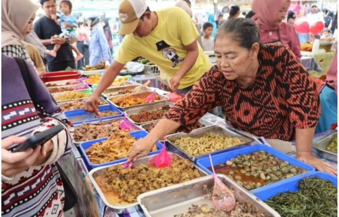 Pemkab Kukar Luncurkan Pasar Semi Modern Tangga Arung Square dalam Bazar Ramadhan