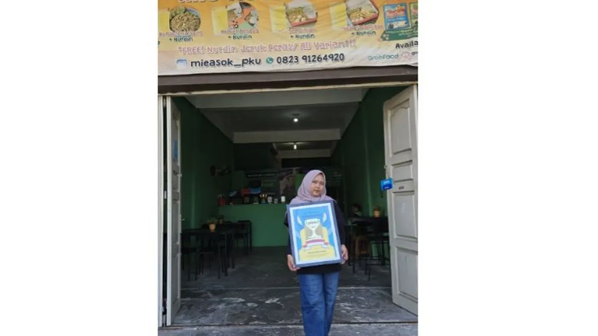 Mie Asok: Dari Resep Ibu Menjadi Kuliner Terfavorit di Sukajadi