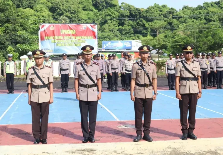 Kapolres Rote Ndao Hargai Dedikasi Pejabat Lama dalam Sertijab