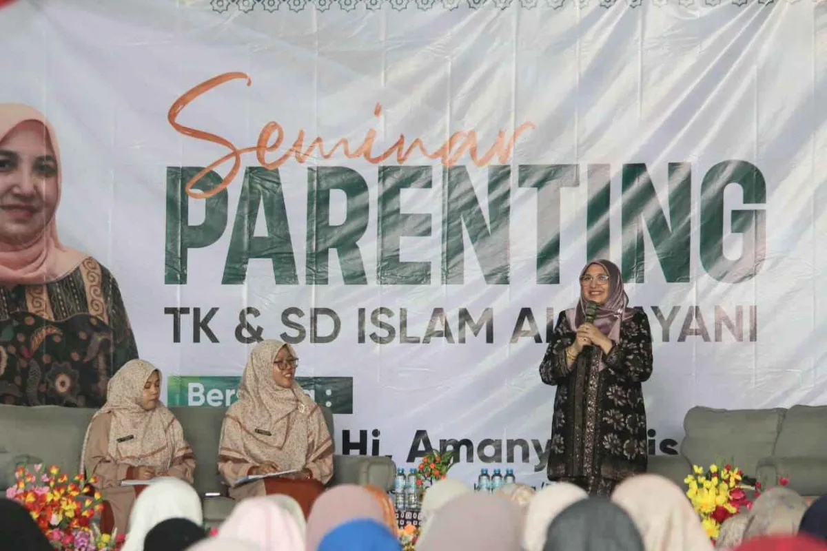 Prof Amany: Pentingnya Komunikasi Hangat antara Orang Tua dan Anak