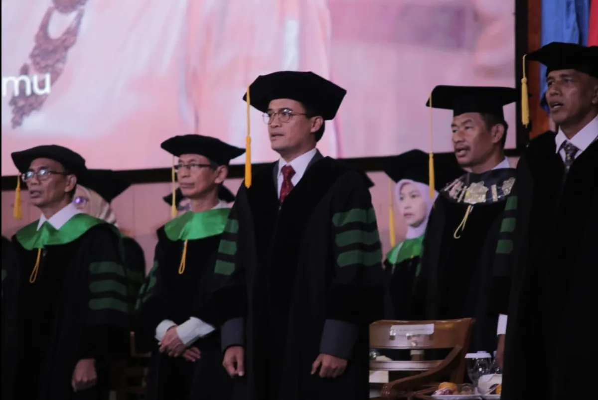 Prof Gun Gun Heryanto Dikukuhkan Sebagai Guru Besar Ilmu Komunikasi Politik di UIN Jakarta