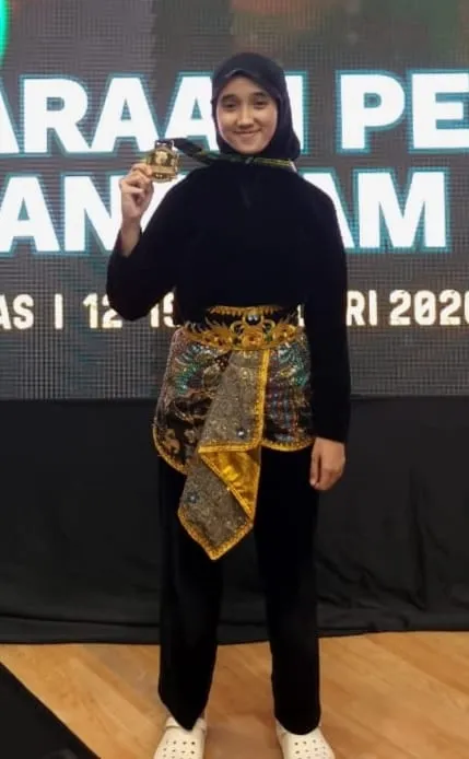 Rachel Desvi Rusliana Raih Gelar Pesilat Terbaik Nasional di Kejuaraan Pangdam III Siliwangi