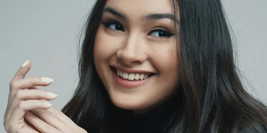 Caitlin Halderman Bintangi Film Pendek dan Isi OST 'Aku dan Mesin Waktu'