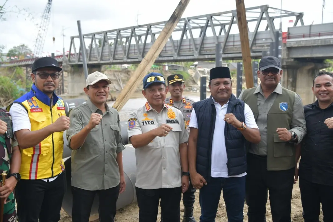 Mendagri dan Wagub Tinjau Penanganan Pengungsi di Aceh