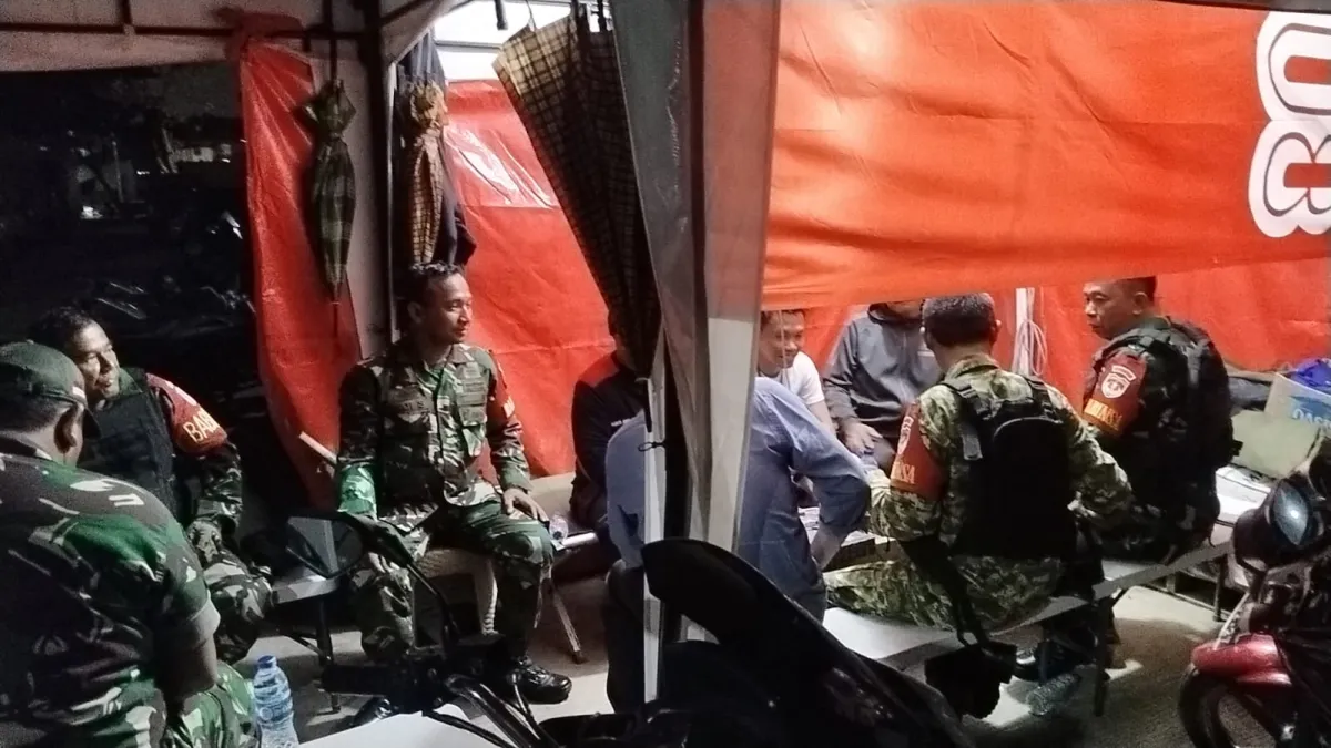 Patroli Humanis Koramil 06/Cakung Tingkatkan Keamanan di Jakarta Timur