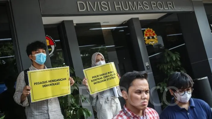 Mabes Polri Diduga Impor IMSI Catcher untuk Alat Sadap