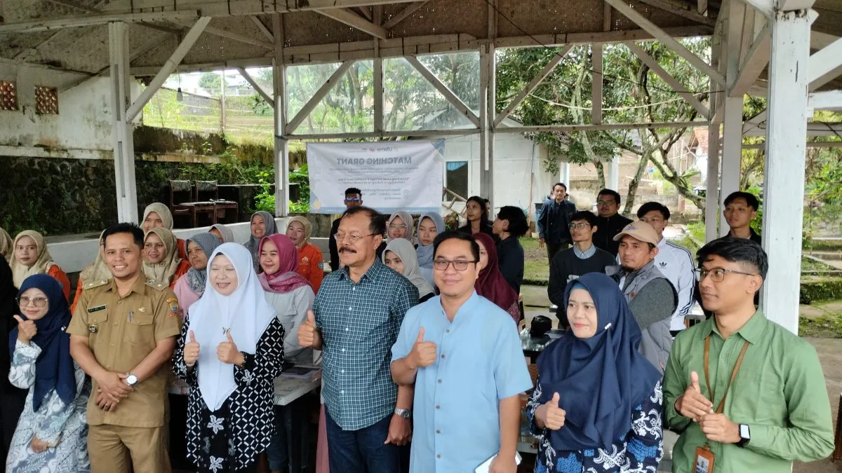 Kolaborasi UTAMA dan INTI Kembangkan Riset E-Tourism di Kolam Lele Cileles