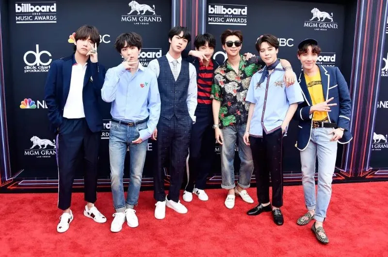 K-Pop: Perpaduan Budaya Lokal dan Pengaruh Barat dalam Musik Modern