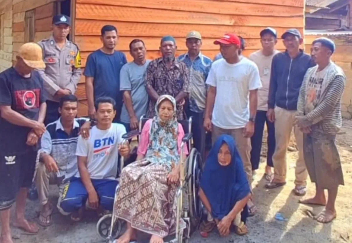 Relawan GERCEP Bangun Rumah untuk Lansia Korban Banjir di Pantan Nangka