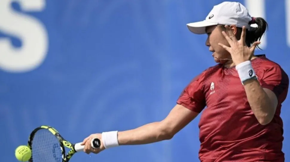Janice Tjen Melaju ke Babak Kedua WTA 1000 Dubai, Aldila Sutjiadi Terhenti