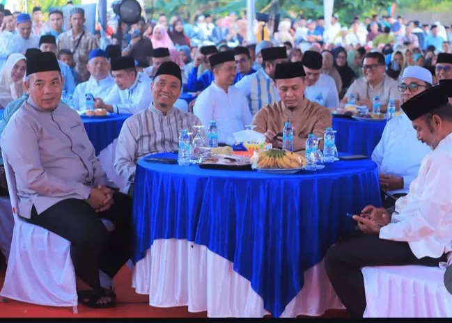 Pemko Pekanbaru Salurkan Bantuan Pembangunan Masjid dan Sosial di Kulim