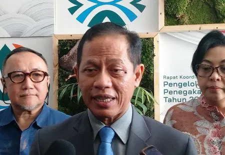 Menteri LH Siapkan Gugatan Perdata Terkait Pencemaran Sungai Cisadane
